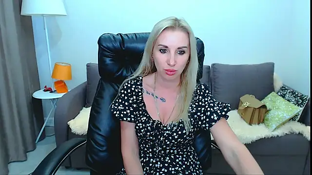 Hanna--Sweet online show from May 2026 12:03:02 PM