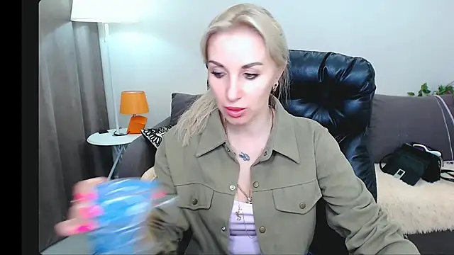 Hanna--Sweet online show from April 2026 11:04:01 AM