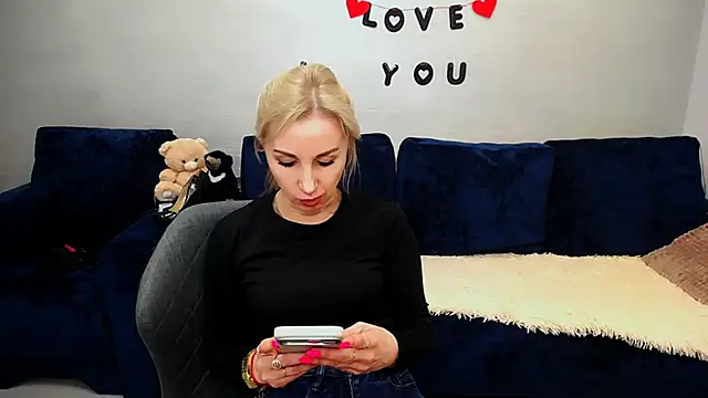 Hanna--Sweet online show from April 2026 11:25:02 AM