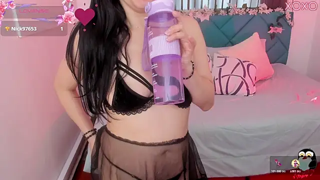 Isa Emm online show from March 2026 07:43:02 PM