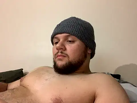 Snapshot of musclestud28 chatting on December 2025 06:40:01 AM musclestud28 online show from December 2025 06:40:01 AM