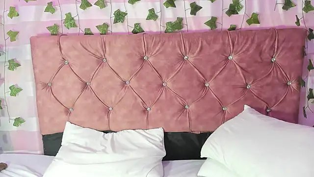 Ayla-marttinez online show from March 2026 03:07:02 PM