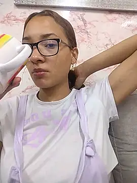 Jadde Greyy  online show from June 2026 05:00:02 PM