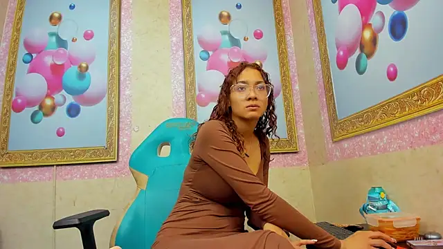 Jadde Greyy  online show from February 2026 02:34:02 AM