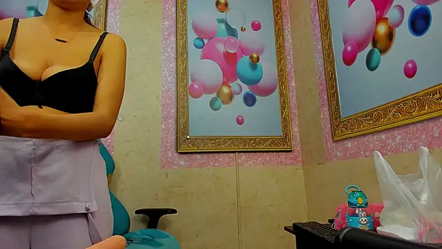 Jadde Greyy  online show from February 2026 02:44:02 AM