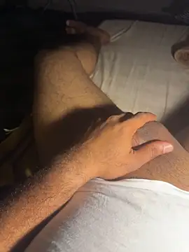 Night outcam online show from March 2026 05:14:01 PM