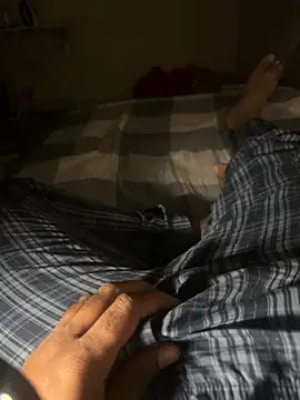 Night outcam online show from May 2026 10:07:02 PM