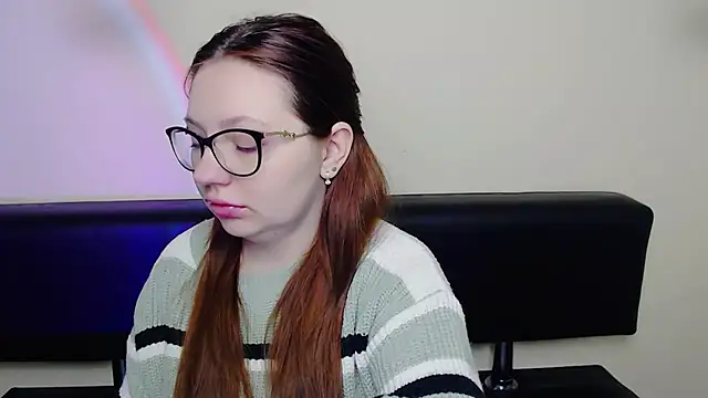 LiliaErmi online show from February 2026 07:17:02 AM