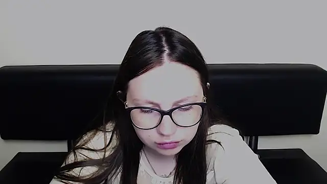 LiliaErmi online show from June 2026 07:02:01 AM