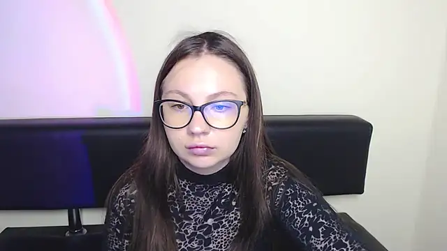 LiliaErmi online show from June 2026 06:34:01 AM