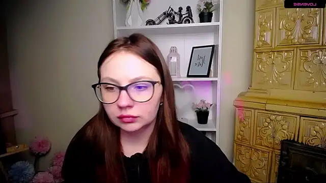 LiliaErmi online show from December 2025 05:54:02 AM