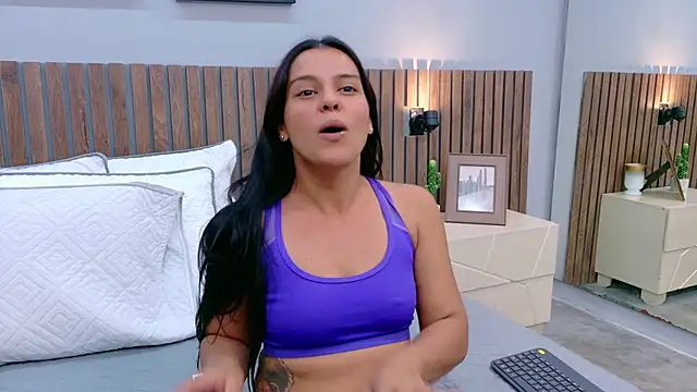 Mia Bellefort online show from March 2026 07:59:02 PM