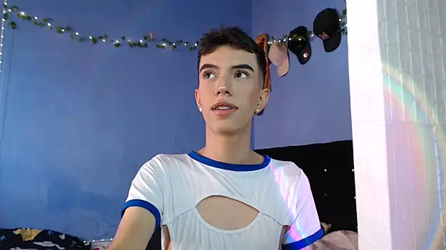Juan Gomezz26 online show from July 2026 09:14:01 PM