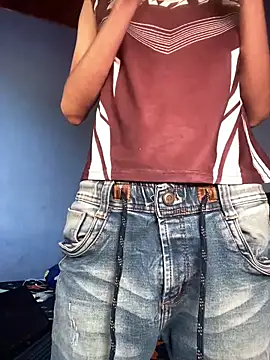 Juan Gomezz26 online show from February 2026 10:17:01 PM