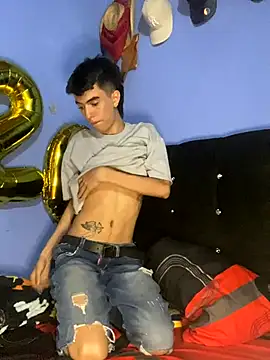 Snapshot of Juan_Gomezz26 chatting on December 2025 11:21:01 PM Juan Gomezz26 online show from December 2025 11:21:01 PM