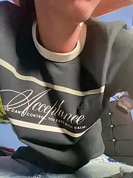 Juan Gomezz26 online show from January 2026 03:02:01 AM