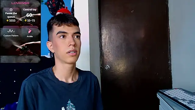 Juan Gomezz26 online show from May 2026 08:56:01 PM