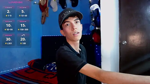 Juan Gomezz26 online show from May 2026 04:23:02 AM