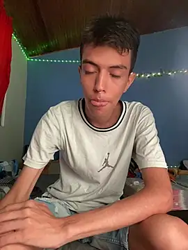 Juan Gomezz26 online show from April 2026 10:56:01 PM