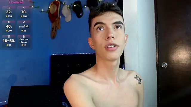 Juan Gomezz26 online show from June 2026 10:53:02 PM