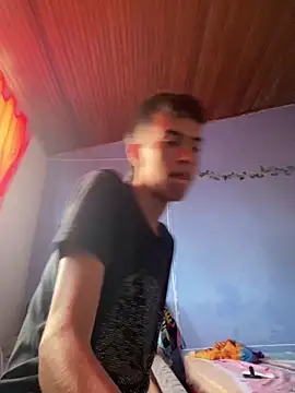 Juan Gomezz26 online show from April 2026 09:16:01 PM