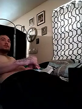 Snapshot of sexywhitedick@xh chatting on January 2026 06:58:01 PM sexywhitedickxh online show from January 2026 06:58:01 PM