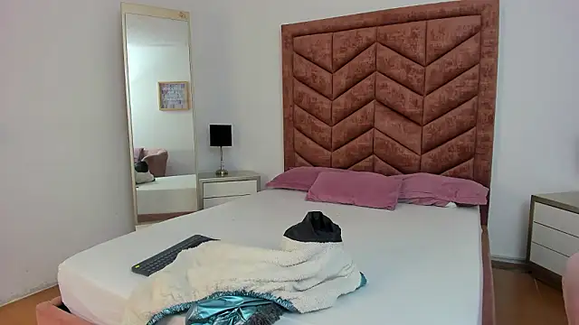 Scarlett  Noir online show from March 2026 08:08:01 PM