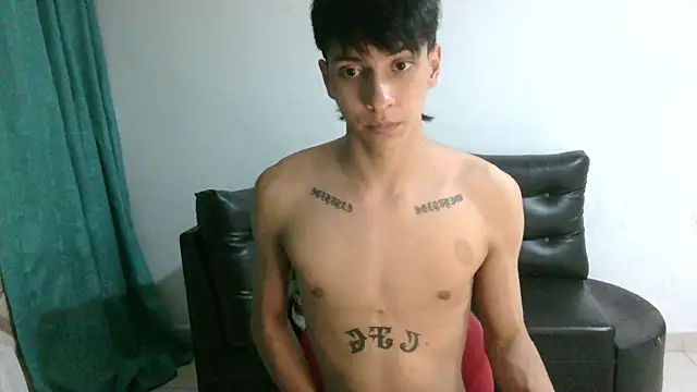 Snapshot of SebasT-sex chatting on May 2026 06:29:01 AM SebasT-sex online show from May 2026 06:29:01 AM