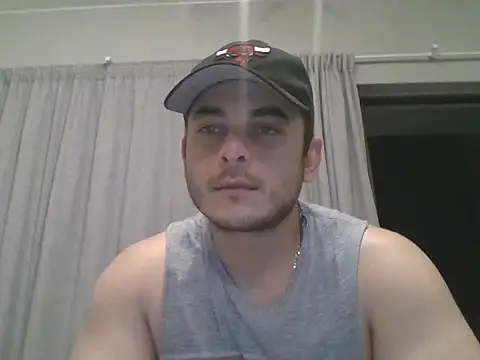 Snapshot of Marcelopret chatting on December 2025 09:53:01 PM Marcelopret online show from December 2025 09:53:01 PM