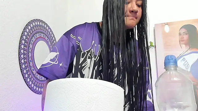 Hanna moore10 online show from March 2026 07:10:01 PM