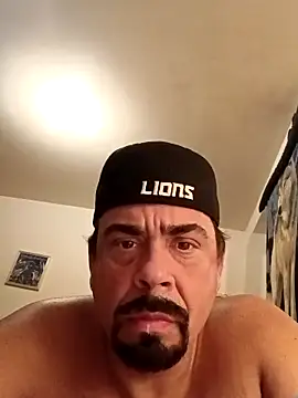 Snapshot of Sexybluice chatting on December 2025 08:37:01 PM Sexybluice online show from December 2025 08:37:01 PM