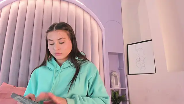 Miia Anderson online show from February 2026 02:26:02 PM