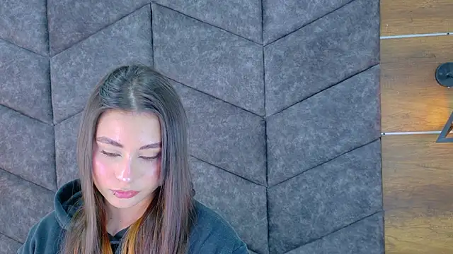 Miia Anderson online show from March 2026 01:01:01 PM