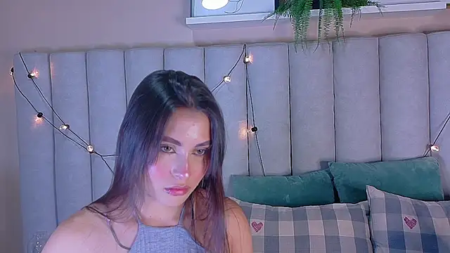 Miia Anderson online show from April 2026 12:17:02 PM