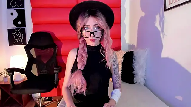 Oliviamonroex18 online show from January 2026 02:29:01 AM