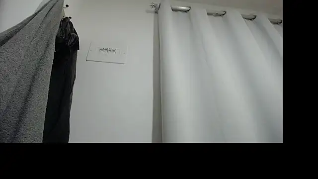 Snapshot of aylin_ross_ chatting on December 2025 07:44:01 AM aylin ross online show from December 2025 07:44:01 AM