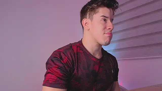 maxxcooper1 online show from December 2025 03:33:01 AM