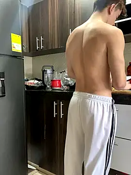 Snapshot of maxxcooper1 chatting on December 2025 08:14:02 PM maxxcooper1 online show from December 2025 08:14:02 PM