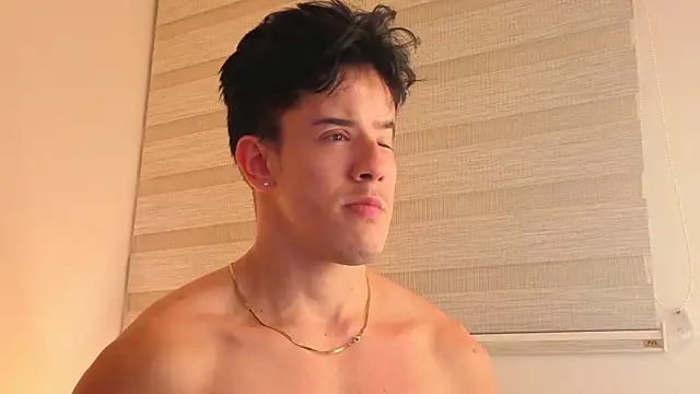 maxxcooper1 online show from January 2026 06:09:01 AM