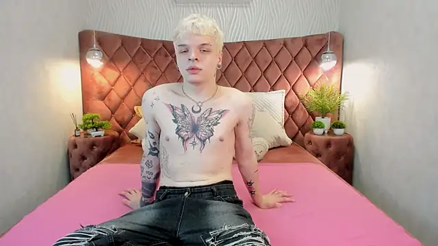 Snapshot of MillerBills chatting on December 2025 11:49:02 AM MillerBills online show from December 2025 11:49:02 AM