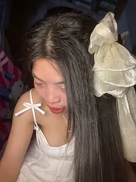 lux-su online show from March 2026 05:03:01 PM