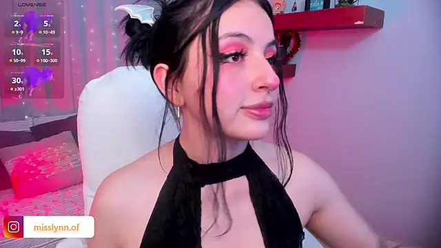 Snapshot of Missslynnn chatting on December 2025 06:18:02 AM Missslynnn online show from December 2025 06:18:02 AM