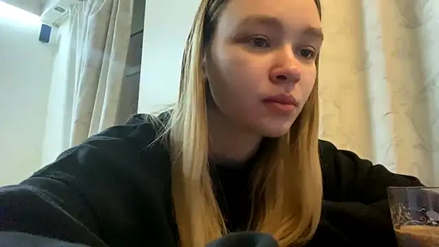 Snapshot of Leifuture chatting on February 2026 04:23:01 AM Leifuture online show from February 2026 04:23:01 AM