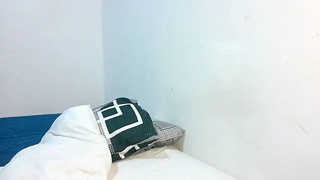 Sthefanyx2 online show from April 2026 01:02:02 AM