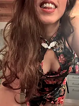 YourSlutQueen online show from December 2025 04:55:02 PM