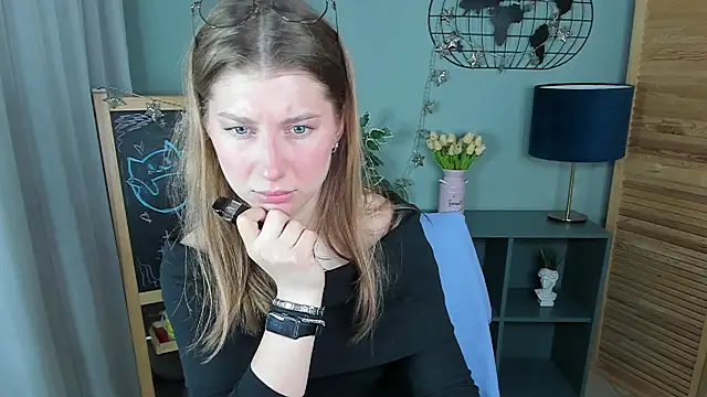 katymeaw online show from May 2026 01:35:02 AM
