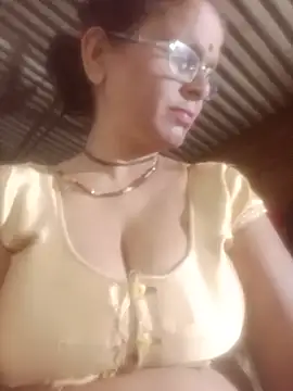 Snapshot of Pinki_rajak chatting on June 2026 10:59:02 PM Pinki rajak online show from June 2026 10:59:02 PM