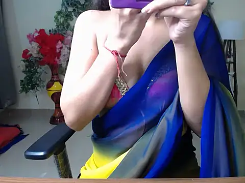 Shy nivi online show from May 2026 03:33:01 PM