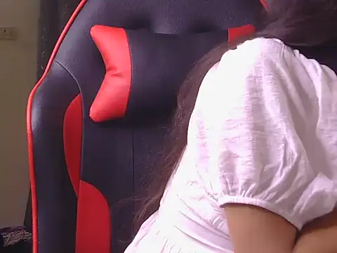 Shy nivi online show from February 2026 02:19:02 PM