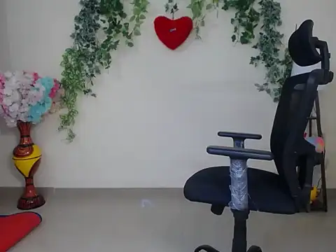 Shy nivi online show from April 2026 02:54:02 PM